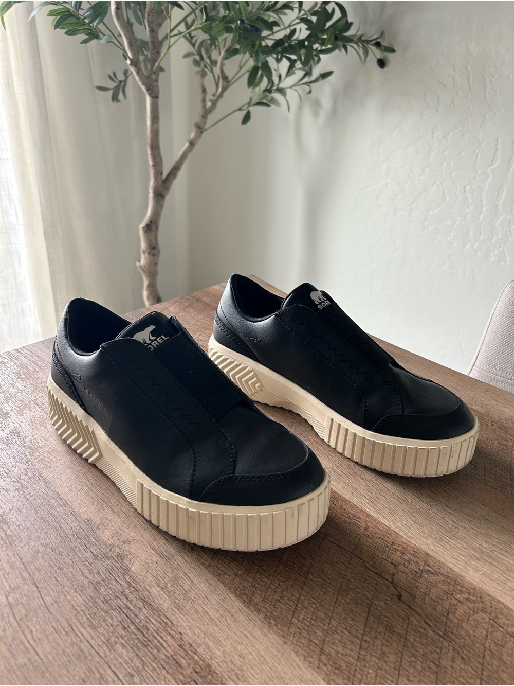 Sorel Black Leather Slip-On Sneakers with Cream Platform Sole - Picture 2 of 7